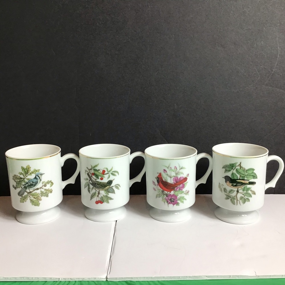 Set Of 4 Unbranded Bird Floral Gold 4” Rimmed Mugs